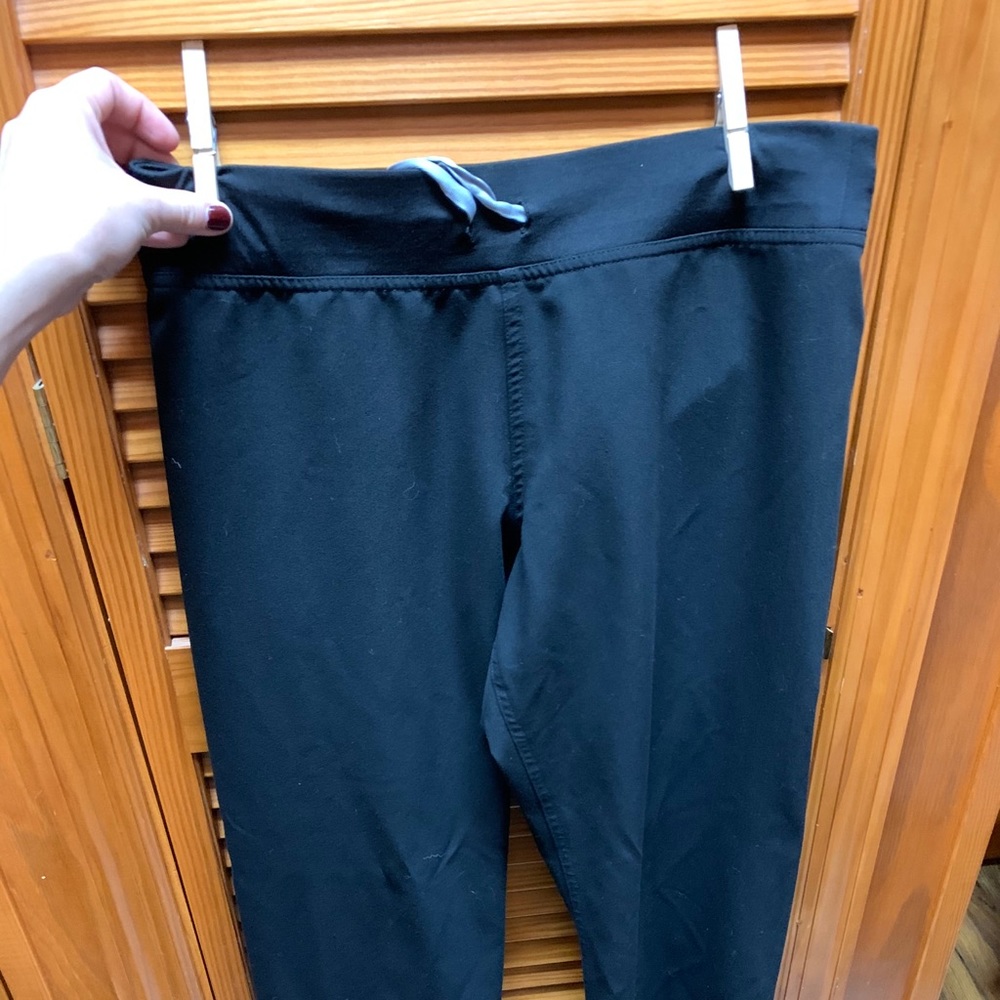 Figs Livingston. Black. XS petite. GUC.